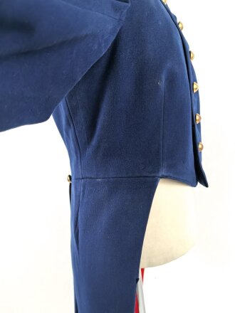 Frankreich ? oder Kostümfundus ? Uniformrock, Alter und Herkunft unbekannt.