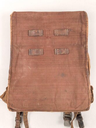 1.Weltkrieg Tornister . Kammerstück Infanterie Regiment 23 Ungereinigter Fundzustand, ein Trageriemen alt ergänzt