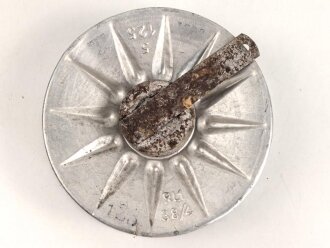 "Evola Duftspender" aus Luftschutz Gasmaskenfilter, Nachkriegsfertigung "Schwerter zu Pflugscharen" Aluminium