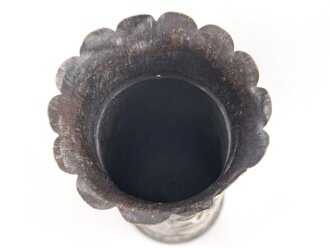 Vase aus britischer ? Kartusche von 1942, Höhe 29cm. Nachkriegsumbau "Schwerter zu Pflugscharen"