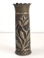 Vase aus britischer ? Kartusche von 1942, Höhe 29cm. Nachkriegsumbau "Schwerter zu Pflugscharen"