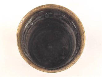 Deutsche Kartusche von 1918, Höhe knapp 13cm. Nachkriegsumbau zur Blumenvase " 1919"