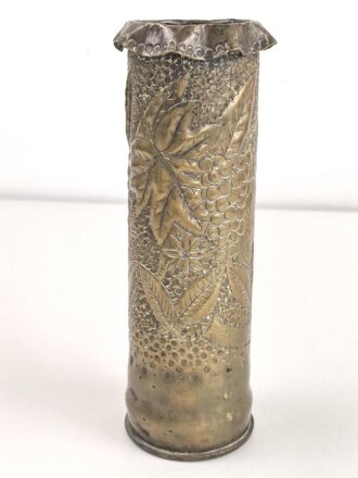 Österreich ? Kartusche , Höhe knapp 26,5cm. Nachkriegsumbau zur Blumenvase