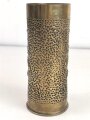 Kartusche Messing, Höhe  knapp 20cm. Nachkriegsumbau zur Blumenvase