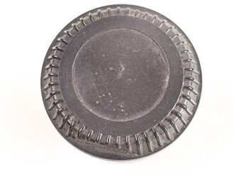 "Zünderbüchse 1" Wehrmacht aus brauner Preßmasse. nach dem Krieg der Schriftzug entfernt als Aufbewahrungsdose. " Schwerter zu Pflugscharen"