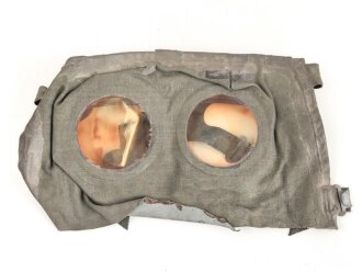 Schutzmaske aus abgeschnittener Volksgasmaske . Nachkriegsumbau " Schwerter zu Pflugscharen"