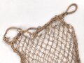 Einkaufsnetz aus Tarnnetz.   Gesamthöhe  etwa 40cm , Nachkriegsprodukt "Schwerter zu Pflugscharen "