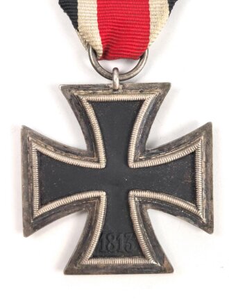 Eisernes Kreuz 2. Klasse 1939. Kein Hersteller im Bandring, Kern 100% geschwärzt, am Band