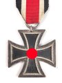 Eisernes Kreuz 2. Klasse 1939. Kein Hersteller im Bandring, Kern 100% geschwärzt, am Band