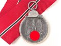 Medaille Winterschlacht im Osten, Hersteller 88 im Bandring für Werner Redo, Saarlautern. Band beiliegend