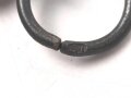 Medaille Winterschlacht im Osten, Hersteller 61 im Bandring für Rudolf A. Karnath & Sohn, Gablonz. Band beiliegend