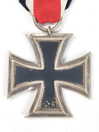 Eisernes Kreuz 2. Klasse 1939. Kein Hersteller im Bandring, Kern 100% geschwärzt, am Band