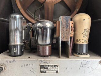 Volksempfänger VE301, Hersteller IDEAL Werke AG . Guter Gesamtzustand, Funktion nicht geprüft