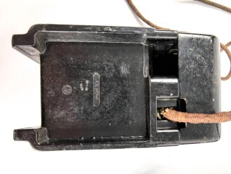 Tischfernsprecher 38 Wehrmacht mit Beikasten. Der Fernsprecher datiert 1940. Optisch guter Gesamtzustand, Funktion nicht geprüft