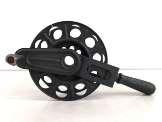 Handkabelrolle kleines Modell, Originallack , datiert...