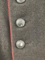1.Weltkrieg Preußen, feldgrauer Waffenrock Modell 1910 für einen Angehörigen im Telegrapghen Bataillion 5. Eigentumstück mit kleinem Mottenschaden am rechten Ärmel, sonst in sehr gutem Zustand