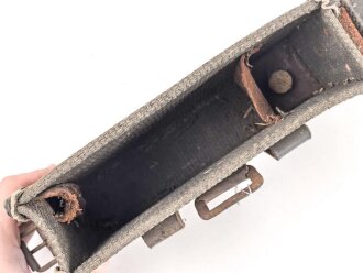 1.Weltkrieg, Tasche zum Vermittlungskästchen aus Ersatzmaterial. Ungereinigtes Stück