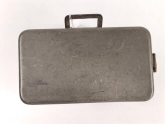 1.Weltkrieg , Behälter für eiserner Kopffernhörer aus Blech. Verschlusslasche fehlt