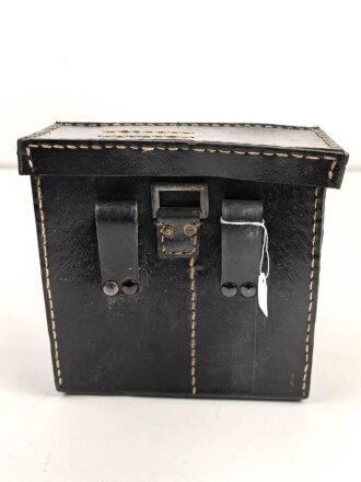 Tasche zum Brustmikrofon 33 der Wehrmacht....