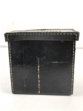 Tasche zum Brustmikrofon 33 der Wehrmacht. Ersatzmaterial, datiert 1941, ungereinigt