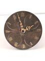 Kolben von einem gewaltigen Motor. Aluminium , vermutlich eloxiert. Durchmesser knapp 16,5cm, Zum Dekorationsobjekt als Uhr umgebaut. Funktion nicht geprüft