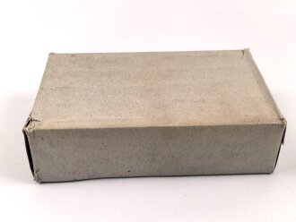 U.S. Army WWII, empty cardboard box for "10 First Aid Packets" Carlisle red