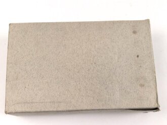 U.S. Army WWII, empty cardboard box for "10 First Aid Packets" Carlisle red