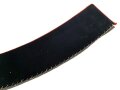 Kaiserreich / 1. Weltkrieg, Stehkragen für Offiziere, schwarzer Samt mit roter Paspel, innen Feldgrau. Gesamtlänge des unteren Randes etwa 46cm