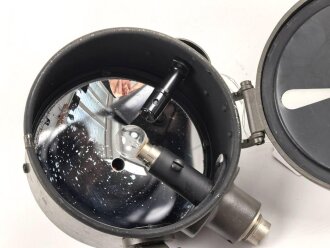 Kleines Blinkgerät moderner Bauart. Durchmesser etwa 11cm, Alter und Herkunft unbekannt, Funktion nicht geprüft
