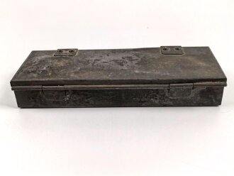 8cm Granatwerfer 34 der Wehrmacht, Vorratsteilekasten Originallack