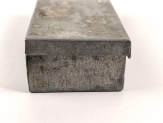 Vorratsteilekasten, Maße etwa 5 x 12 x 3cm. Alter und Herkunft unbekannt