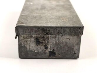 Vorratsteilekasten, Maße etwa 5 x 12 x 3cm. Alter und Herkunft unbekannt