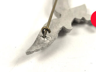 Luftwaffe, Brustadler für Offiziere, Ausführung in Aluminium für die weisse Sommeruniform. Guter Zustand
