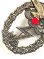 Erdkampfabzeichen Luftwaffe. Zink, der Adler aufgenietet. Nicht markiert, vermutlich Fertigung von J.E.Hammer & Söhne Geringswalde.