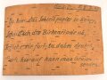 Feldpostbrief auf einem Stück Birkenrinde, an einer Stelle etwa 6cm eingerissen