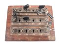 Serien Rheostat ( Widerstände die überbrückt werden können ) Hersteller Hartmann & Braun AG Frankfurt / Main. Optisch gut, Maße etwa 17 x 22 x 18cm