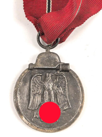 Medaille Winterschlacht im Osten , Zink, am Band