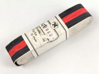 Bündel Ordensband zur Anschlussmedaille 1.Oktober 1938. Breite 30mm. In der originalen Banderole, laut dieser 10 Meter