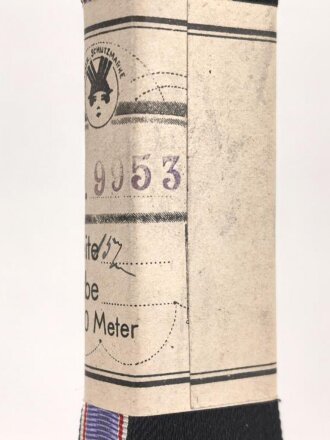 Bündel Ordensband zum Luftschutz Ehrenzeichen 2.Stufe. Breite 15mm. In der originalen Banderole, laut dieser 10 Meter