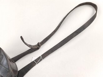 1.Weltkrieg, Tasche für den eisernen Armeefernsprecher in gutem Gesamtzustand, ungereinigtes Stück