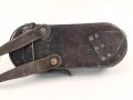 1.Weltkrieg, Tasche für den eisernen Armeefernsprecher in gutem Gesamtzustand, ungereinigtes Stück