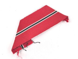 Ordensband zur Medaille Winterschlacht im Osten. Breite 25mm, von einer Feldbluse abgetrennt