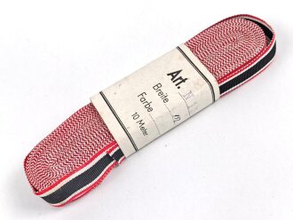 Bündel Ordensband  für die Bandspange zum Kriegsverdienstkreuz 2. Klasse 1939.  15mm Breite. In der originalen Banderole, laut dieser 10 Meter