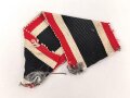 Ordensband zum Kriegsverdienstkreuz 1939. Breite 30mm, von einer Feldbluse abgetrennt