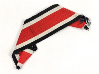 Ordensband zum Eisernen Kreuz 2. Klasse 1939 .Breite 30mm, von einer Feldbluse abgetrennt