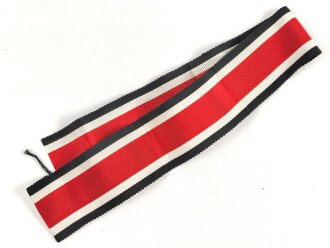 Ordensband für Eisernes Kreuz 2. Klasse 1939 .Breite 30mm, Länge 32cm