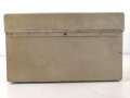 Gehäuse Wehrmacht, sieht im ersten Moment aus wie für Überbrückungszusatz für Trägerfrequenzverbindungen, ist aber nur etwa 18 cm hoch. Originallack