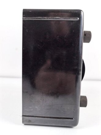 Deutscher Kleinempfänger 1938, Hersteller Roland Brandt. Optisch gut, ungereinigt, Anschlussstecker samt Kabel fehlt, Funktion nicht geprüft