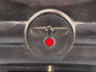 Deutscher Kleinempfänger 1938, Hersteller Roland Brandt. Optisch gut, ungereinigt, Anschlussstecker samt Kabel fehlt, Funktion nicht geprüft