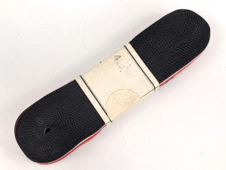 Bündel Ordensband  zur Bandspange für Eisernes Kreuz 2. Klasse 1939.  Breite 15mm . In der originalen Banderole, laut dieser 10 Meter